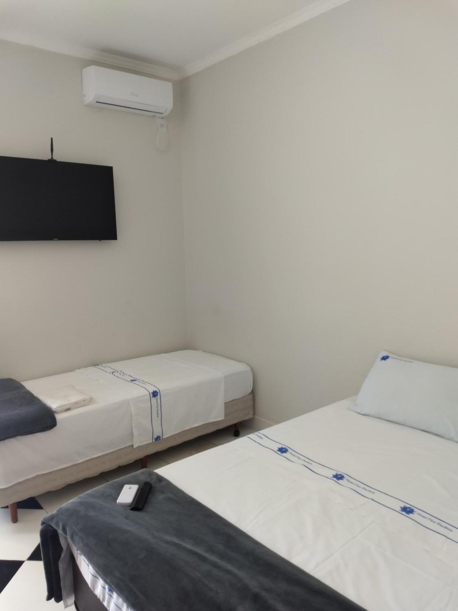 Hotel Flor Paulista San Paolo Esterno foto